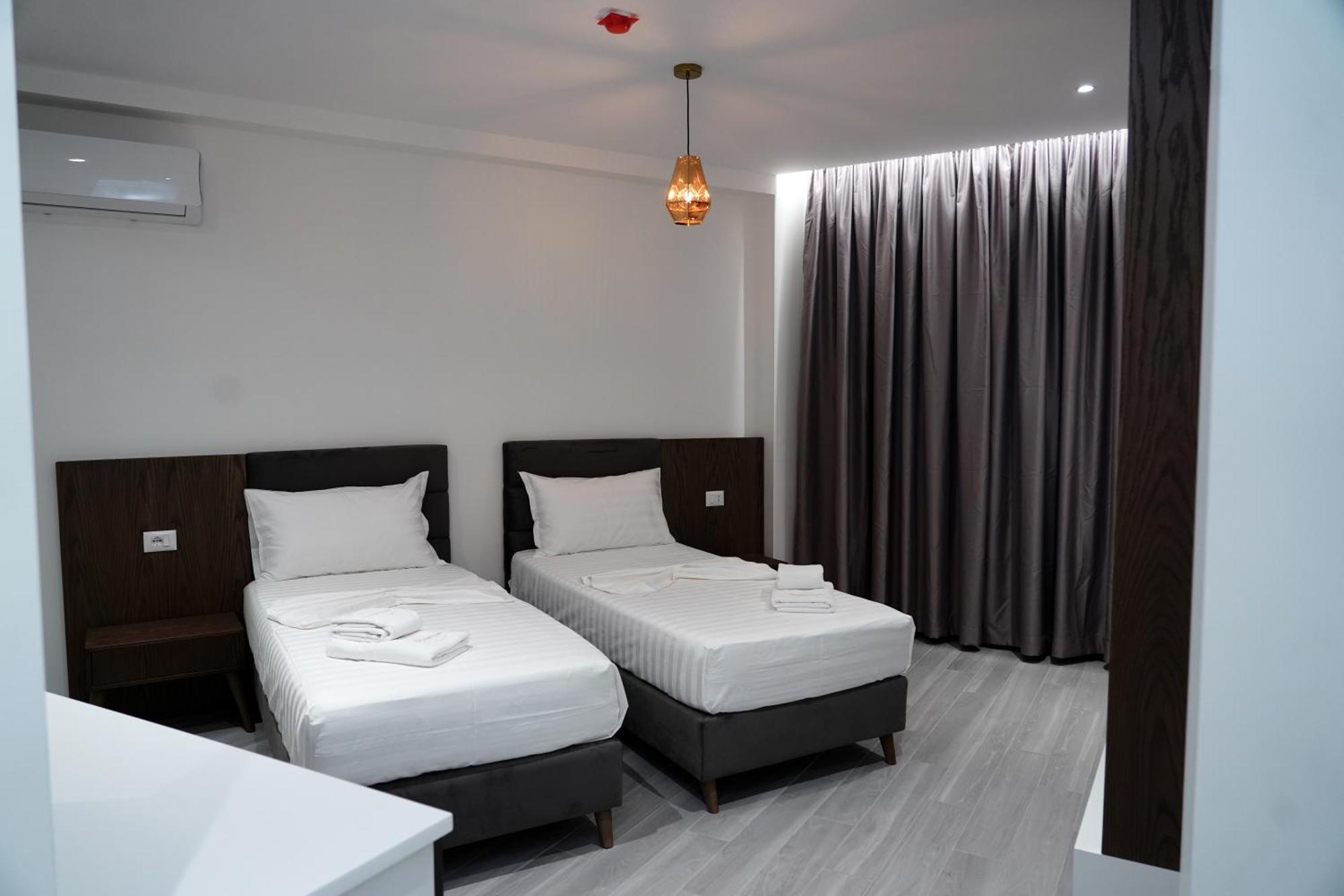 The Honeycomb Boutique Hotel Golem  Luaran gambar