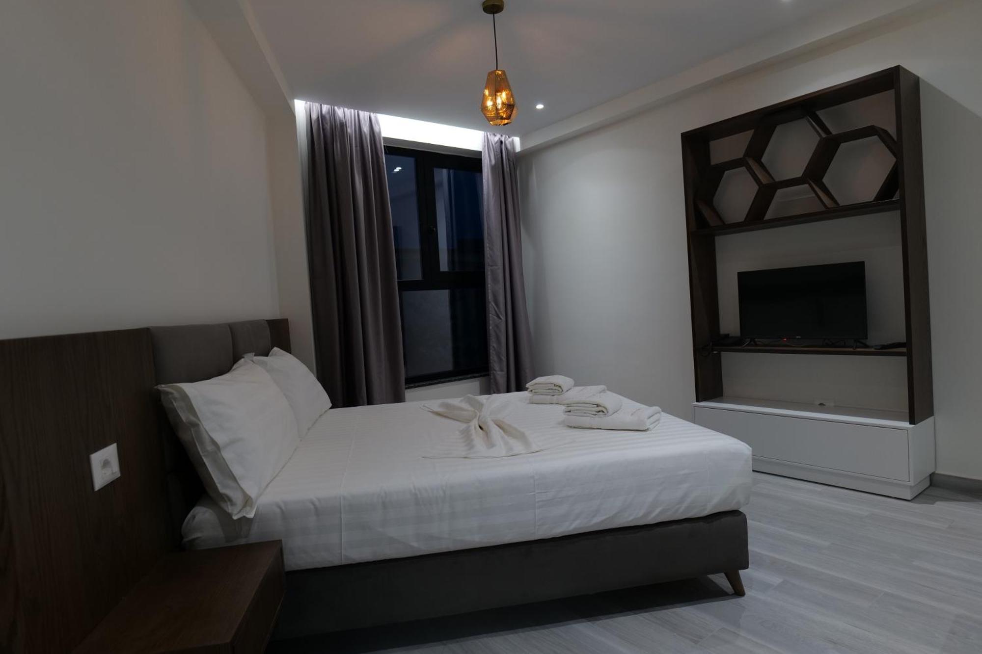 The Honeycomb Boutique Hotel Golem  Luaran gambar