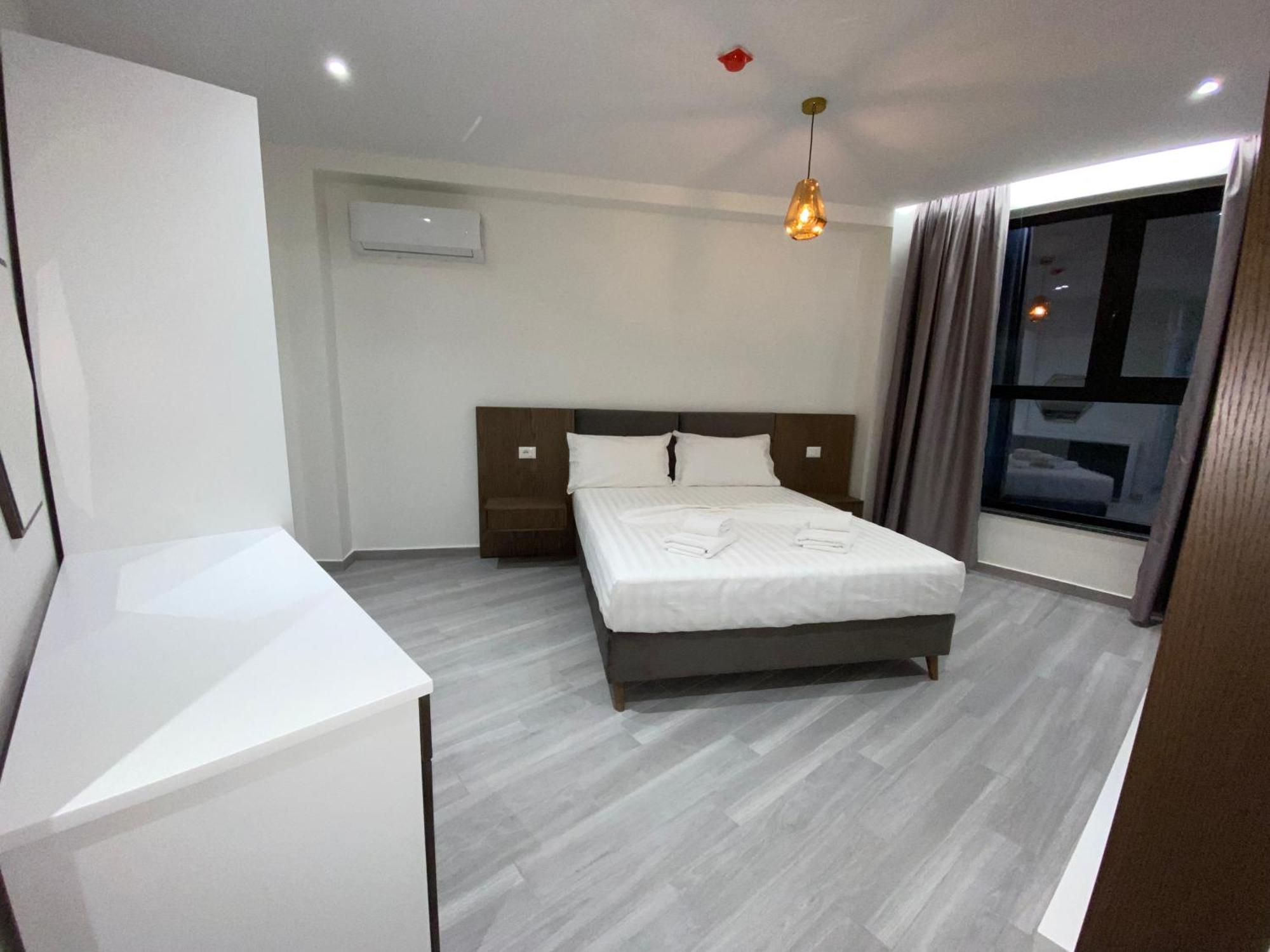 The Honeycomb Boutique Hotel Golem  Luaran gambar