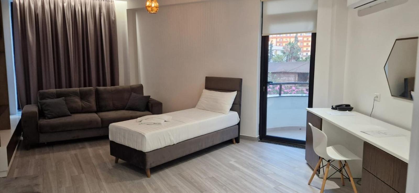 The Honeycomb Boutique Hotel Golem  Luaran gambar